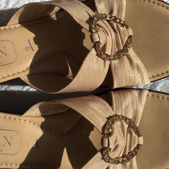 Italian sandals NWOT, elegant slide on wedges - Picture 4 of 11